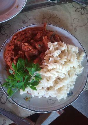 O poză a rețetei Tocăniță de porc și vită.