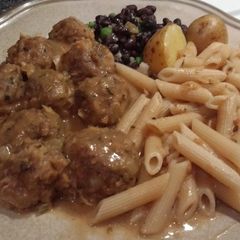 A picture of Vegan Swedish Köttbullar.