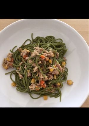 A picture of Spinach pasta with tuna...really yummy!!.