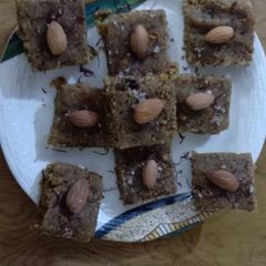 A picture of Besan Burfi.