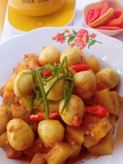 Foto resep Telur Puyuh Kentang Balado