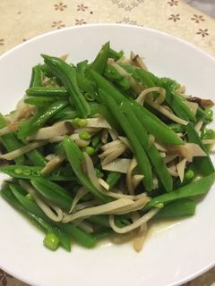 甜豆炒杏鮑菇 的食譜成品照片