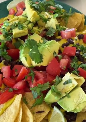 Foto de Nachos com Cheddar e Guacamole