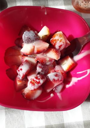 Una foto de Cocina favorita - Frutillas con leche condensada