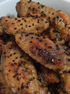 A picture of Plum chan chicken wings.