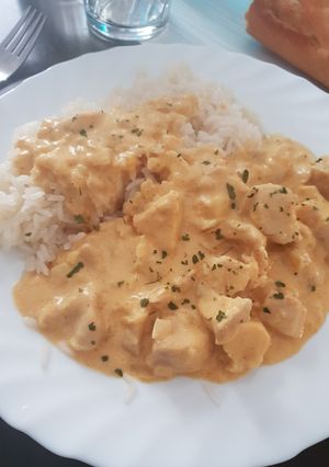 Una foto de Pollo al curry