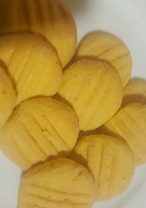 A picture of Custard cookies.
