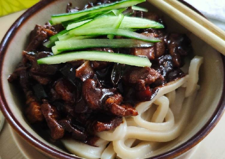 Homemade Noodles with Blackbean Sauce (Jjajangmyeon)