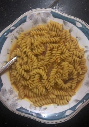 Jollof macaroni ainihin hoton girkin