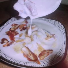 A picture of Fat yogurt 😋.