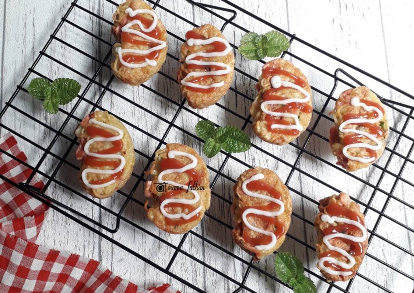 Martabak pukis mie