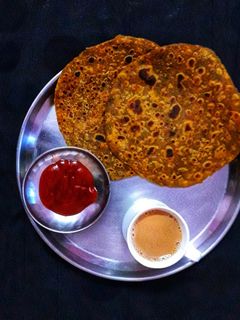 पालक और चावल का पराठा(Palak aur chawal ka paratha recipe in Hindi) रेसिपी मुख्य फोटो
