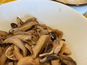A picture of shiitake mushroom sauce