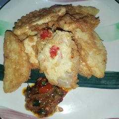 A picture of Yam tosh.