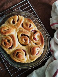 Foto resep Lemon Raspberry Rolls (Metode Autolisis)