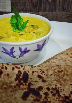 A picture of Quick & Easy Aloo-Peas Kurma.