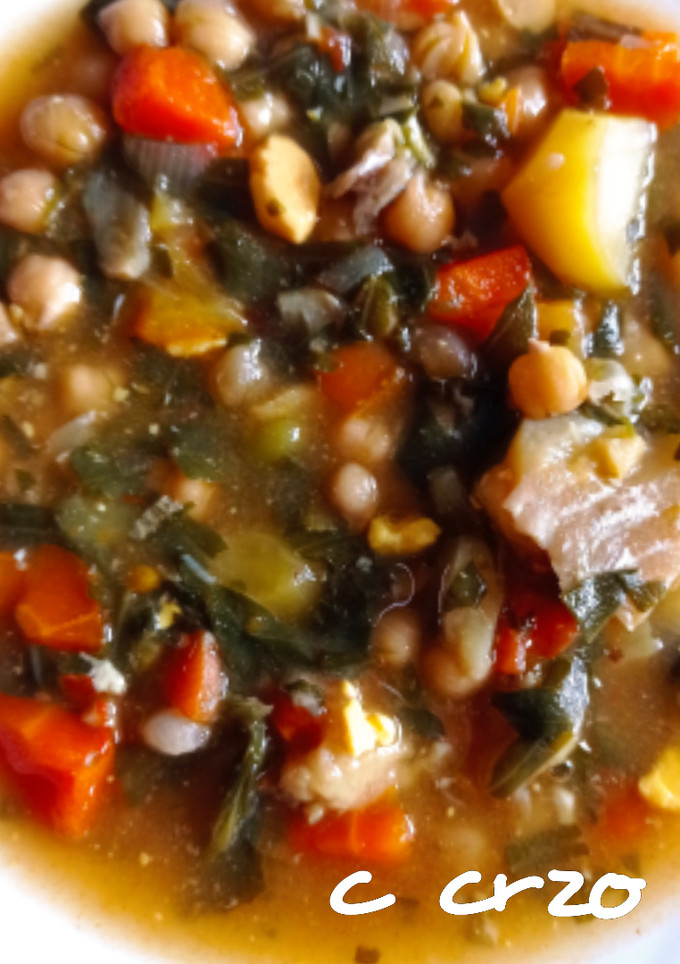 Una foto de Garbanzos, bacalao y patata