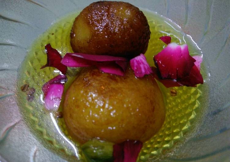 Potato gulab jamun