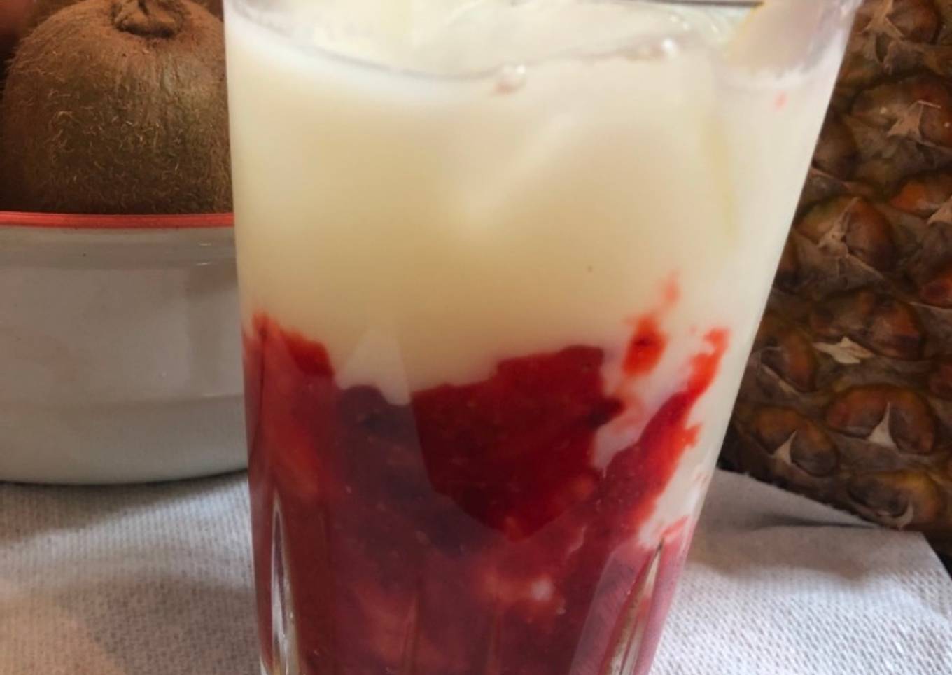Korean Strawberry Milk Kekinian