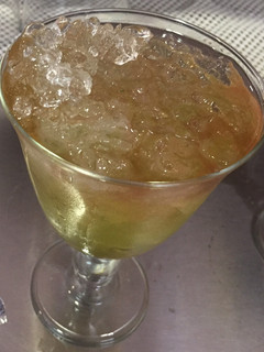 Una foto de Mojito de vino rosado (Mojirose)