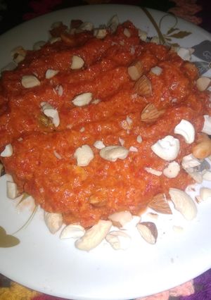 A picture of Dry fruit gajar ka halwa.