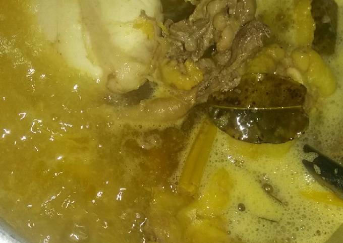 Cara Praktis Menyiapkan 🍜 Soto Ayam Kuah Bening Yang Lezat