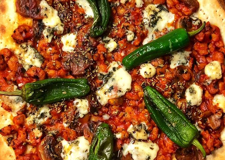 Pizza de masa quebrada con soja texturizada y champiñones 🍄