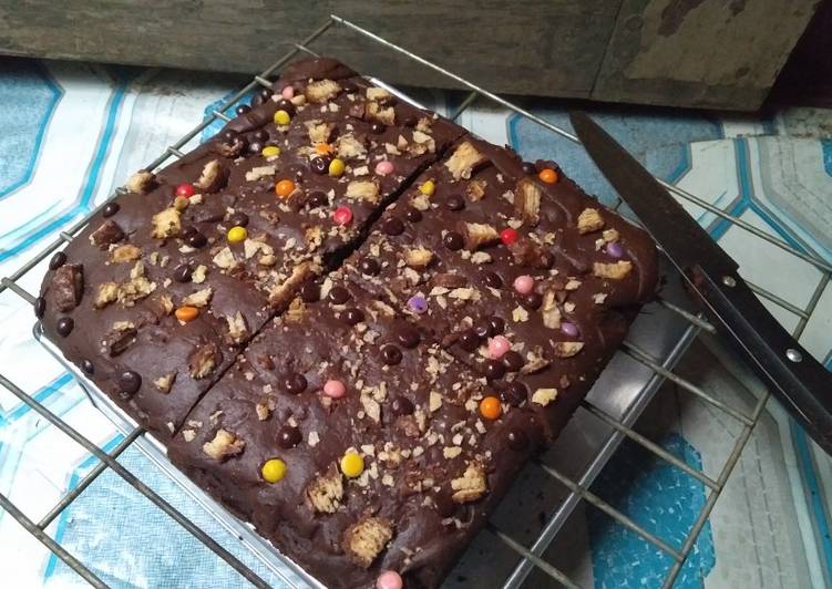 Langkah Mudah untuk Membuat Brownies panggang crunchy, lembut, nyoklat banget 😋, Lezat Sekali