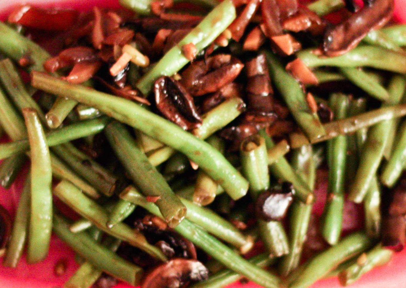 Haricots verts et champignons