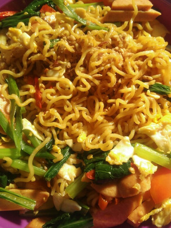 Cara Membuat Mie Goreng Sosis Telur 🍝🍳 Wajib Dicoba