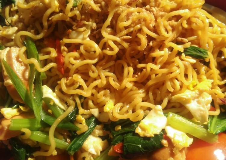 Resep Mie Goreng Sosis Telur 🍝🍳, Menggugah Selera