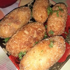 A picture of Chicken bread batatay.