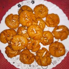 A picture of Balushahi.