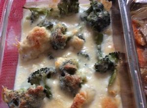 Una foto de Coliflor y brócoli unidas en gratín al horno