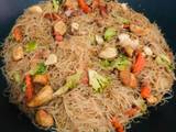 Holiday Rice Noodle Stir Fry | Pancit Bihon | Filipino Pansit Special