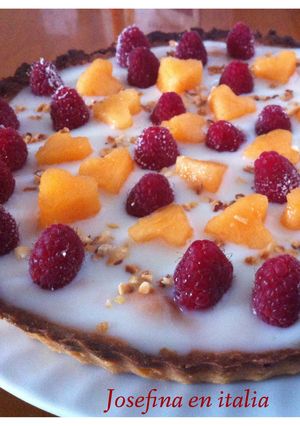 Una foto de Crostata de melón y frambuesas