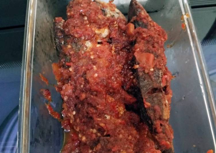 Cara mudah mengolah Ikan Kembung banjar balado Lezat