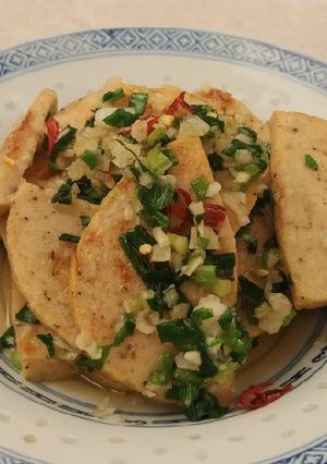 A picture of 港式越南魚露扎肉 (HongKongnese Vietnam Sausage with Fish Sauce).