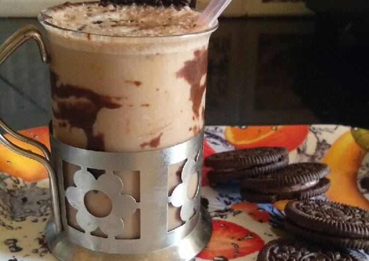 Recipe of Any-night-of-the-week Oreo delight shake