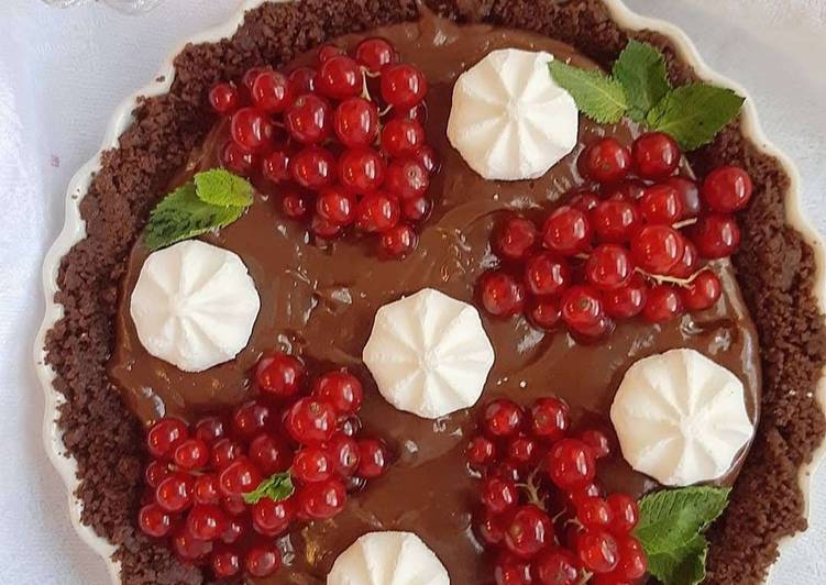 Cheesecake al cioccolato e ribes