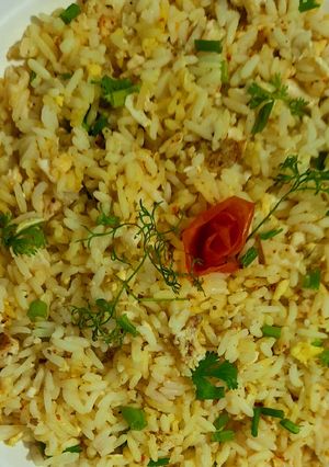 A picture of Instant Egg fried rice.