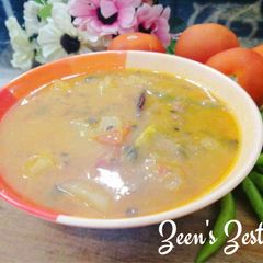 A picture of Hyderabadi Budme Ki Khatti Daal.