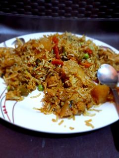 हैदराबादी दम बिरयानी (hyderabadi dum biryani reicpe in Hindi) रेसिपी मुख्य फोटो