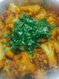 आलू गोभी (Aloo gobhi recipe in hindi) रेसिपी मुख्य फोटो