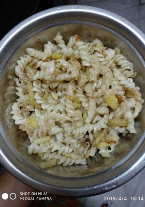 A picture of Easy-made Pasta.