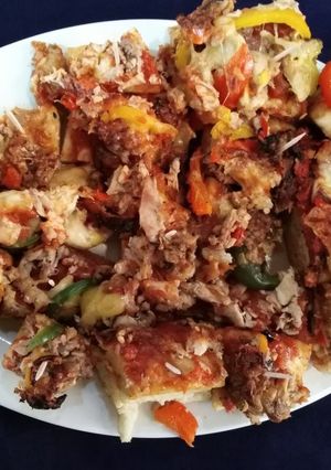 A picture of Chicken Pizza.