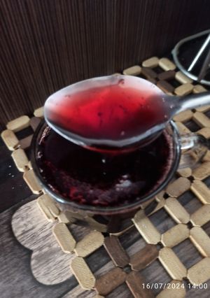 عکسی از دستور شربت آلبالو خانگی
