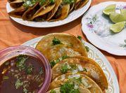 Una foto de birria al horno