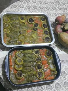 صورة لوصفة أرضي شوكي مع الكوسا المحشي باللحم والبصل والصنوبر
