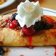A picture of Eggless Schaum Roll.